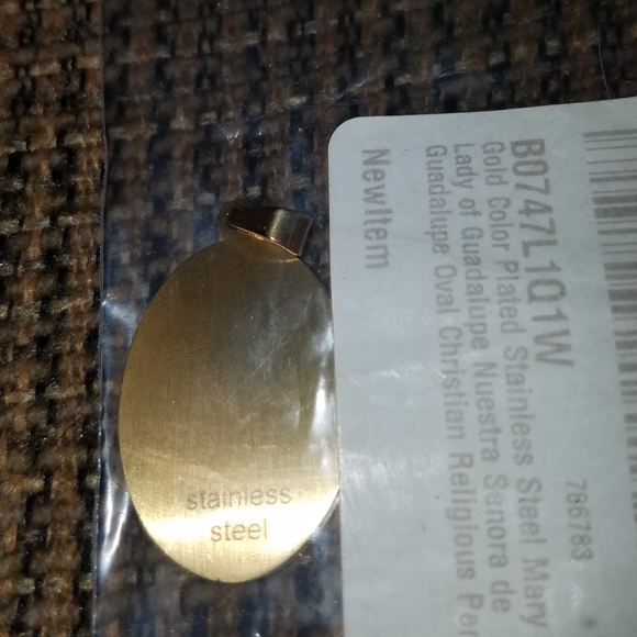 New Mary Our Lday of Guadalupe pendant - Picture 3 of 4